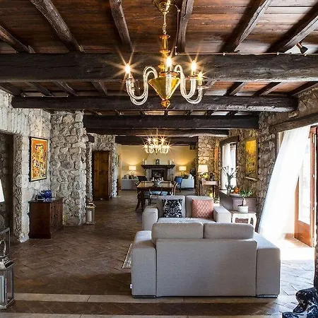 Casale San Pietro Couette-café Anagni