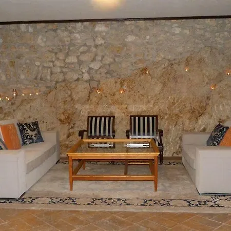 Casale San Pietro Couette-café Anagni